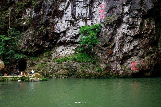 西宁城中举办2024年首届职工迎新春冰雪嘉年华体验活动